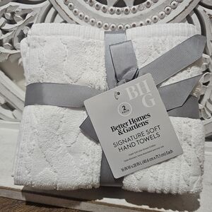 NEW Better Homes And Gardens 2PK White Hand Towels